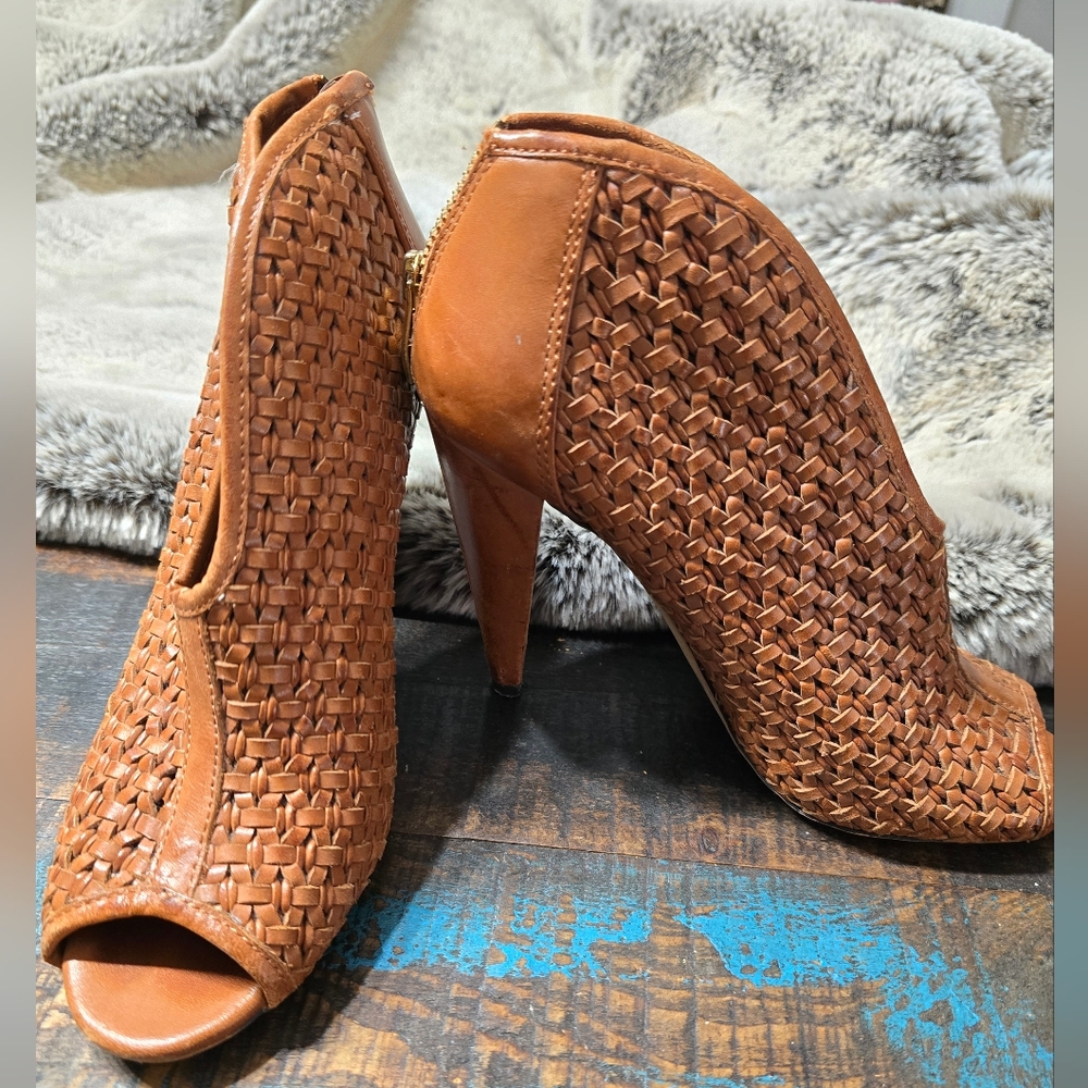 Vince Camuto Brown Peep-Toe Heels
